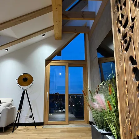 Royal Hill Ii * Białka