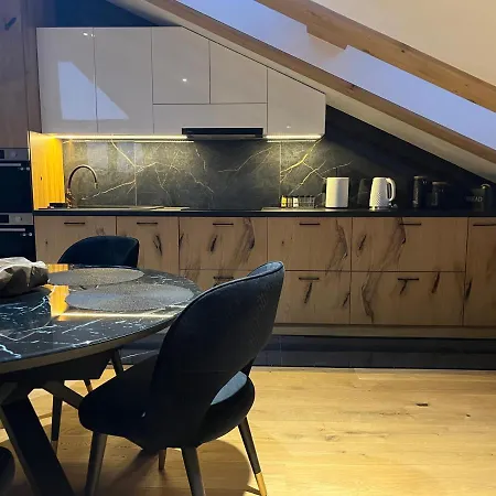 Royal Hill Ii * Białka